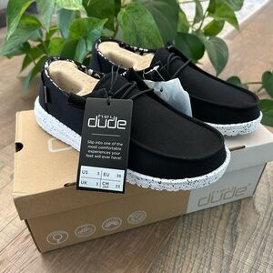 Hey Dude Women’s Black Slip-On Loafers